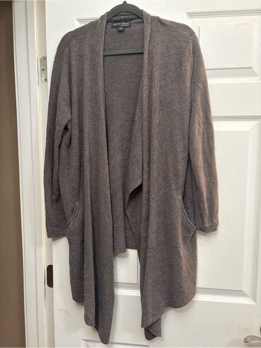 Barefoot Dreams Cozychic Lite brown comfy cozy soft fall autumn pockets 1X
